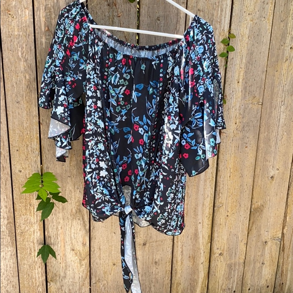 Trendy blouse